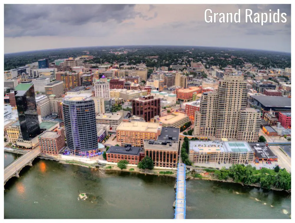 Yearly & Monthly Weather - Grand Rapids, MI